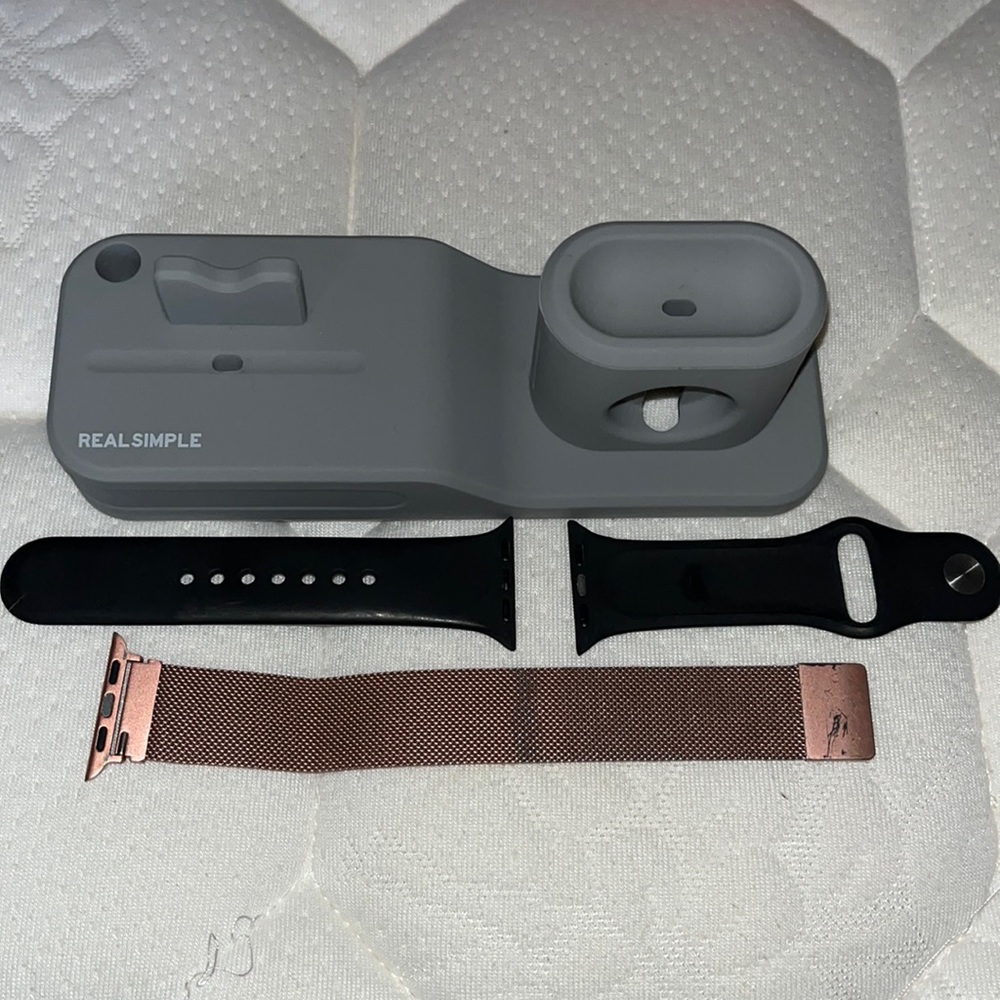 I phone/Apple Watch accessories